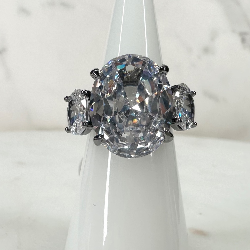 Bomb Party April Cocktail Moments Diamond Cubic Zirconia Ring RG33757 NWT Size 6